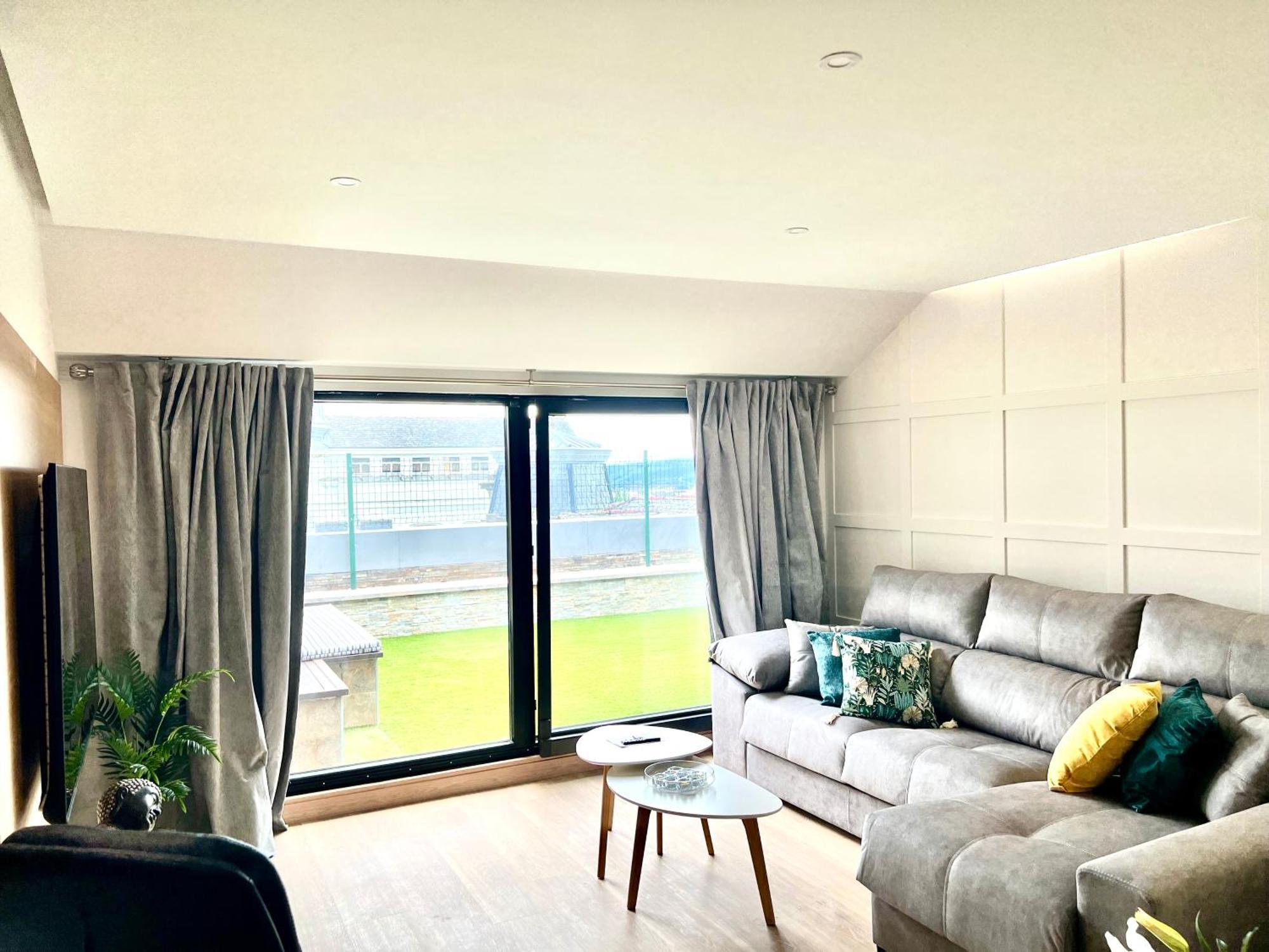 Appartement Lucus Skyline & Terrace à Lugo Extérieur photo